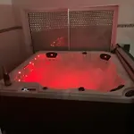 Chez Sophie, Avec Jacuzzi Et Salle Cinema Appartement Altviller