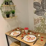 Chez Sophie, Avec Jacuzzi Et Salle Cinema Appartement Altviller