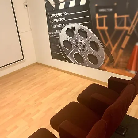 Апартаменты Chez Sophie, Avec Jacuzzi Et Salle Cinema