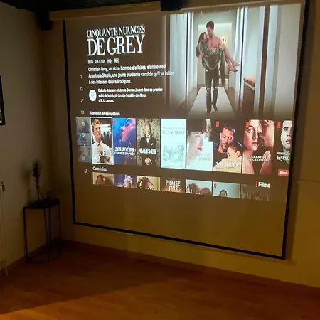 Chez Sophie, Avec Jacuzzi Et Salle Cinema Апартаменты