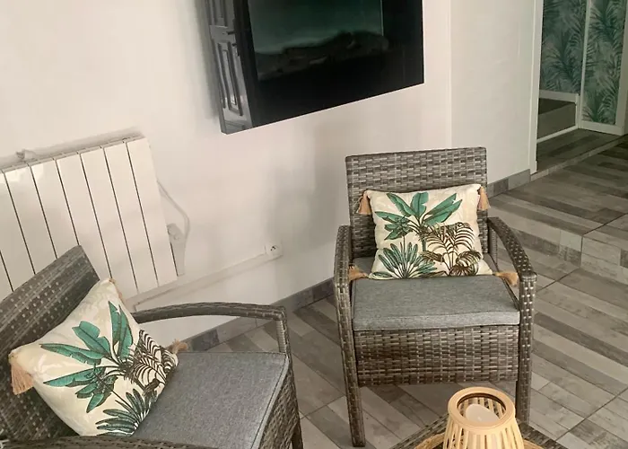 Chez Sophie, Avec Jacuzzi Et Salle Cinema Apartmán