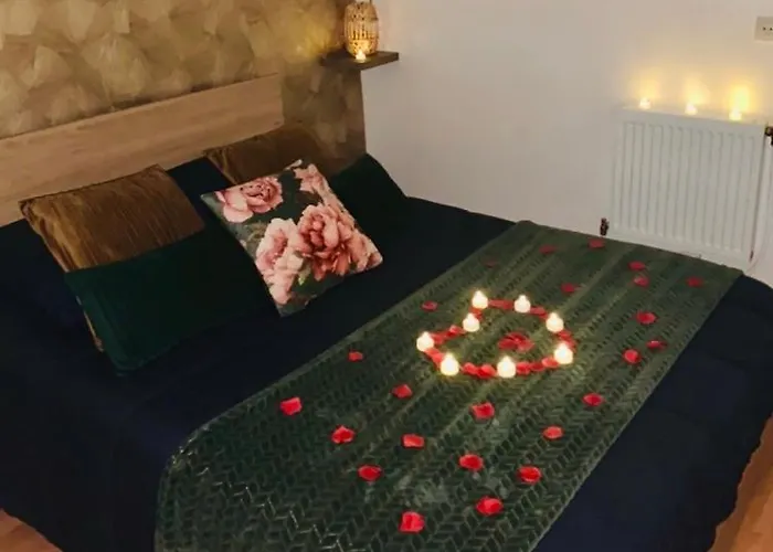 Chez Sophie, Avec Jacuzzi Et Salle Cinéma * Altviller