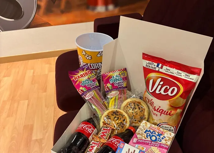 Chez Sophie, Avec Jacuzzi Et Salle Cinema *